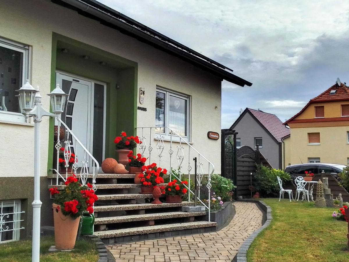 Appartamento Haus Heidrun Dolgesheim Esterno foto