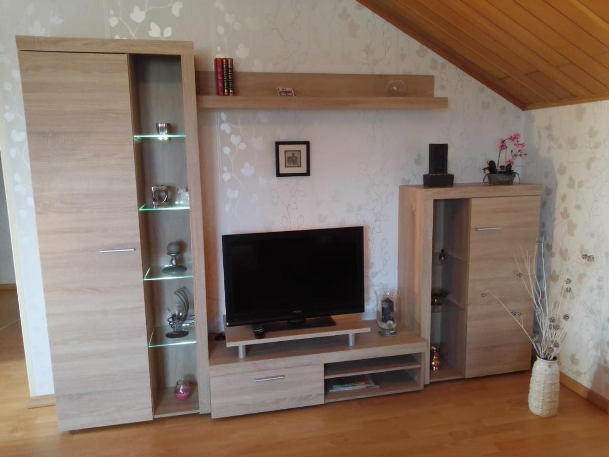 Appartamento Haus Heidrun Dolgesheim Esterno foto